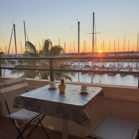 Au Bord De L'eau, Profitez D'un Moment De Calme ! Apartment